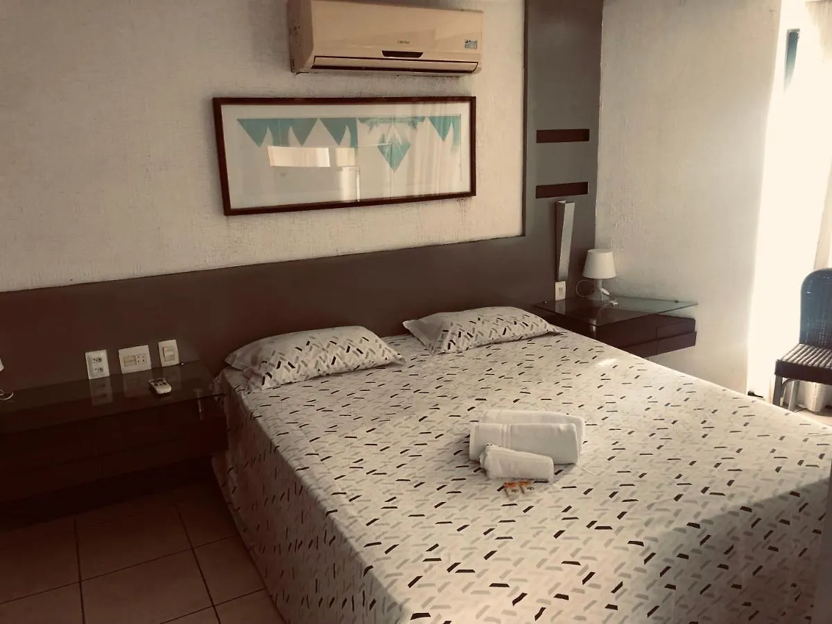 Iate Plaza Beiramar Fortaleza App1006